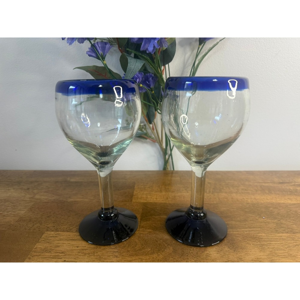 Vintage Hand Blown Cobalt Blue Rim Wine Goblets Art Glass Stemware Pair‎ Barware